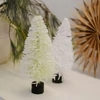 Kép 1/2 - Karácsonyi dekoráció - papír fenyő - 20 cm - krém