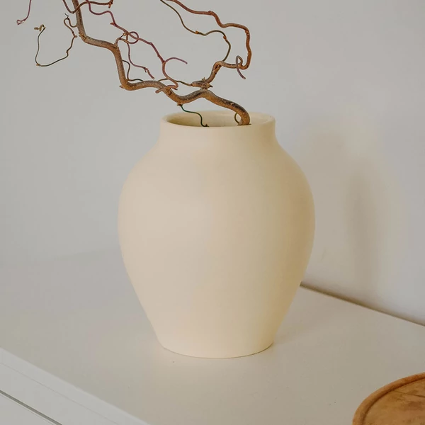 bézs kerámia váza