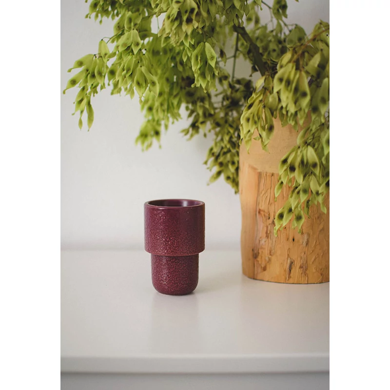 mini váza burgundi színben