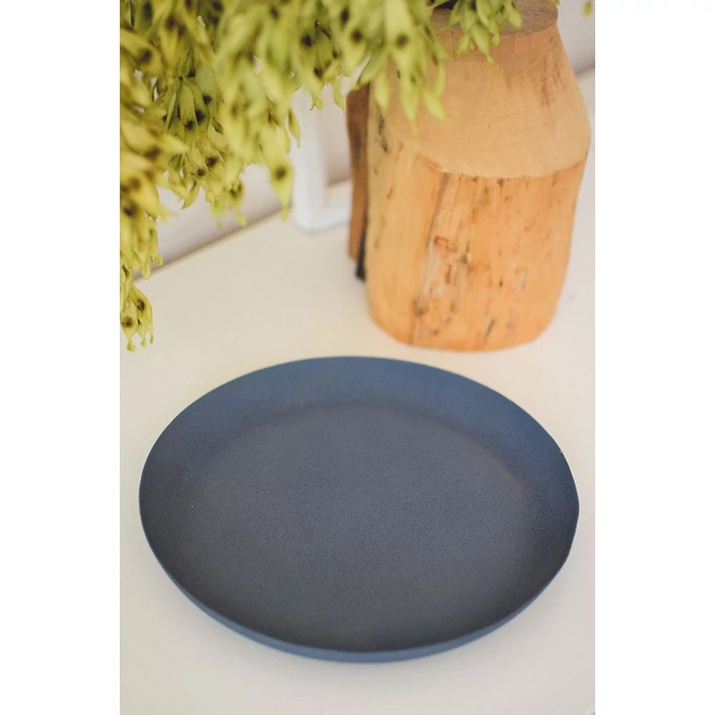 matt kék fém tálca