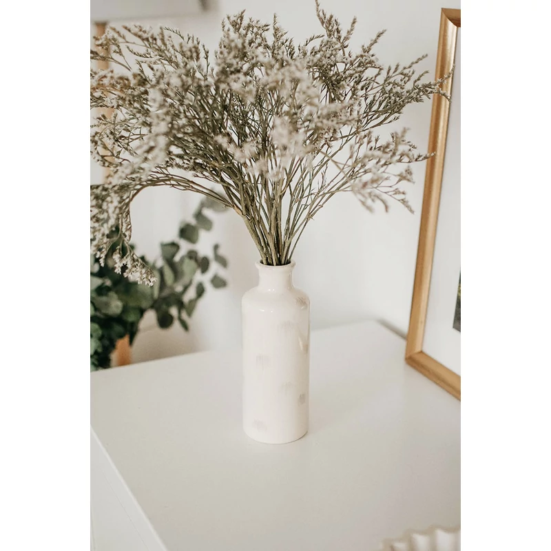 váza szárazvirággal